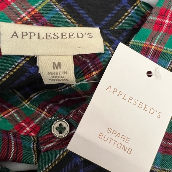 💥2/$15 NWOT Appleseed’s blue green red plaid Henley long sleeve top size medium - Picture 7 of 9